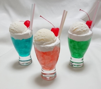 暑い夏にぴったり！粘土DEクリームソーダ＆生ビールの食品サンプルを作ろう！